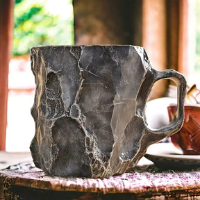 Mug en Cristal Minéral Isolé - Design Unique et Pratique au Quotidien