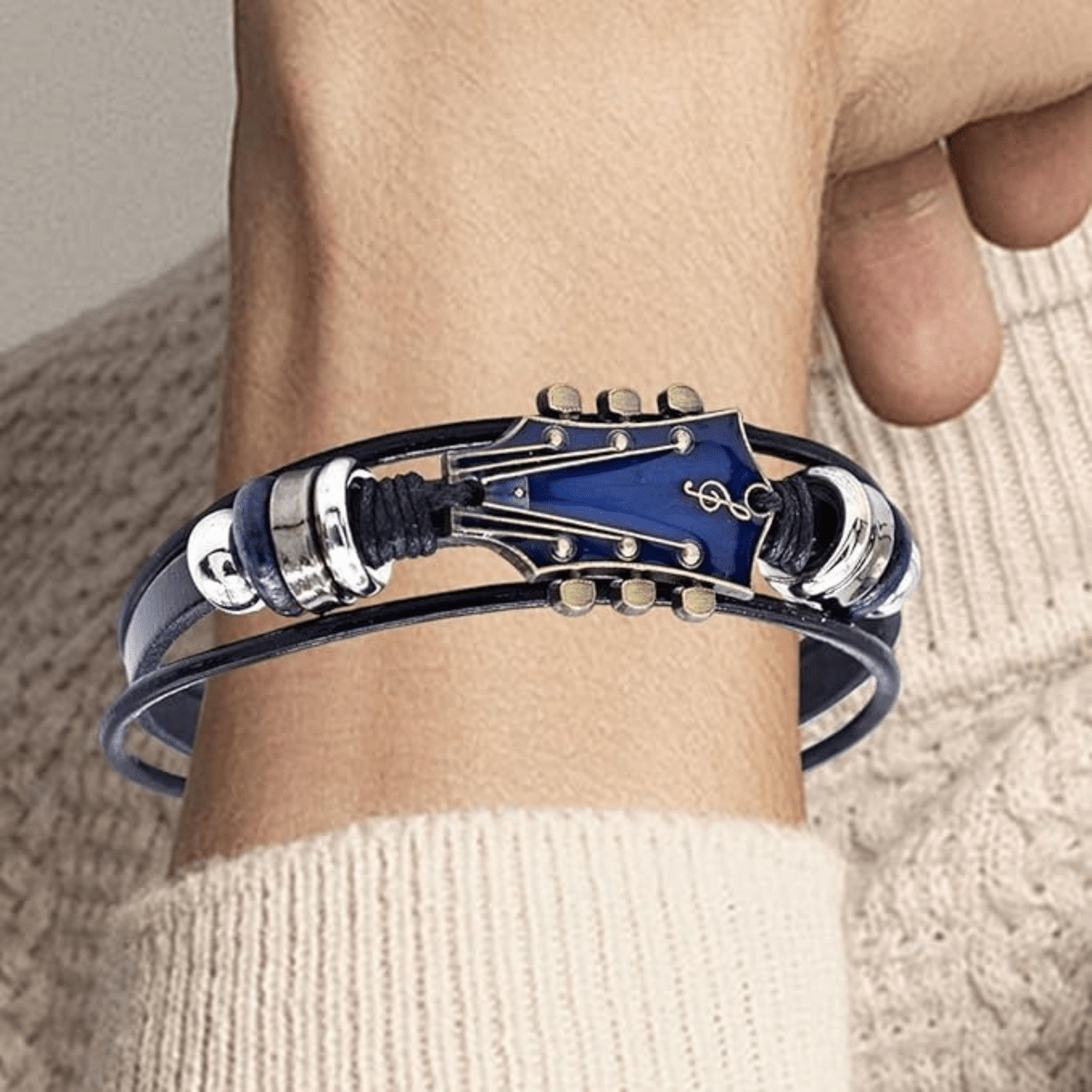 Bracelet en Cuir Inspiré de la Guitare | Accessoire Stylé pour Amateurs de Musique