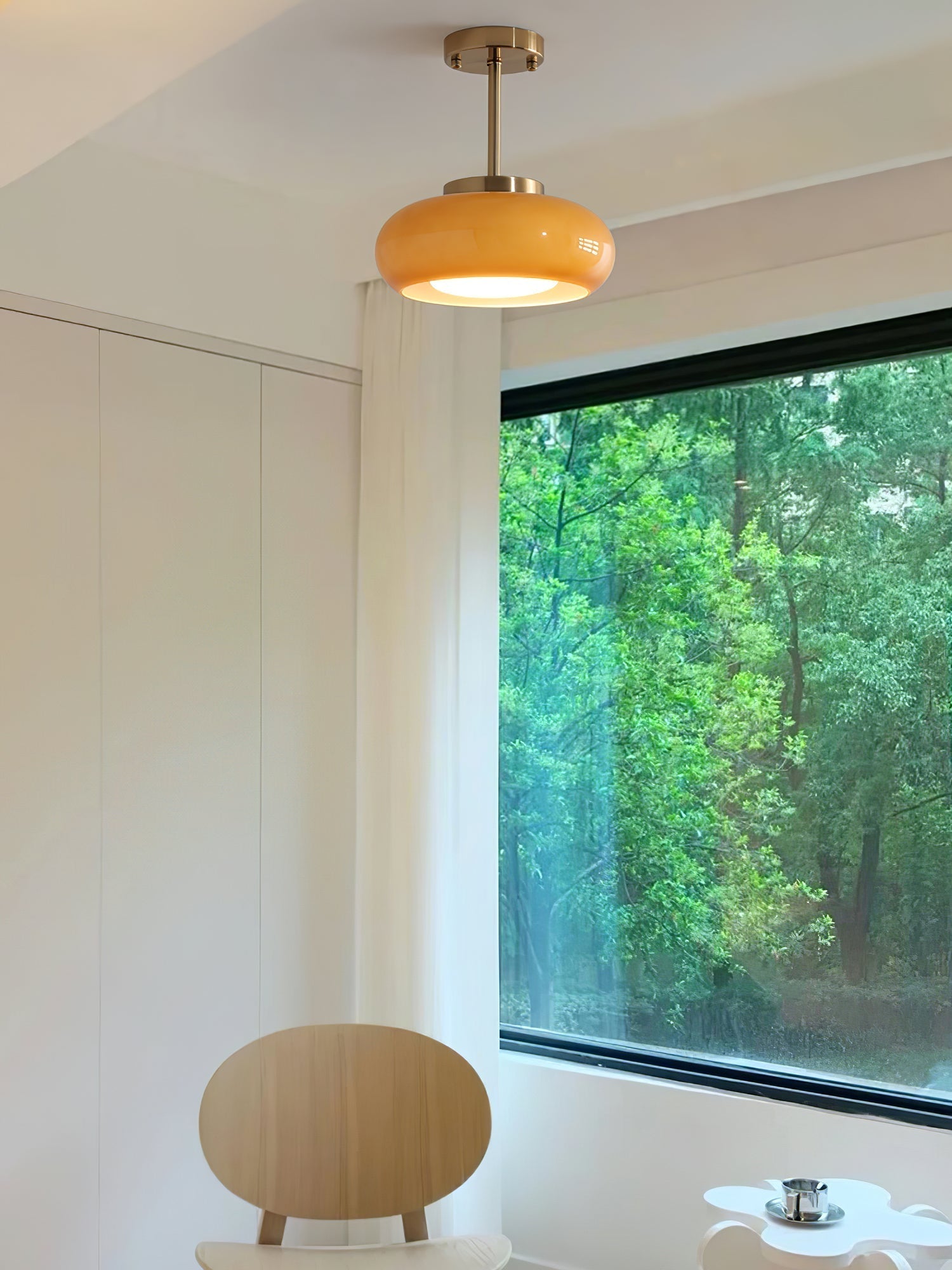 Lampe de Plafond Design Futuriste - Style Unique et Éclairage Pratique