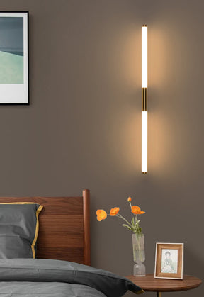 Applique Murale en Or Minimaliste - Éclairage Sophistiqué et Durable