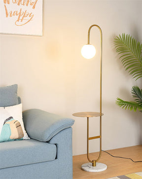 Lampadaire Scandinave avec Table Intégrée - Éclairage Économe et Design Élégant