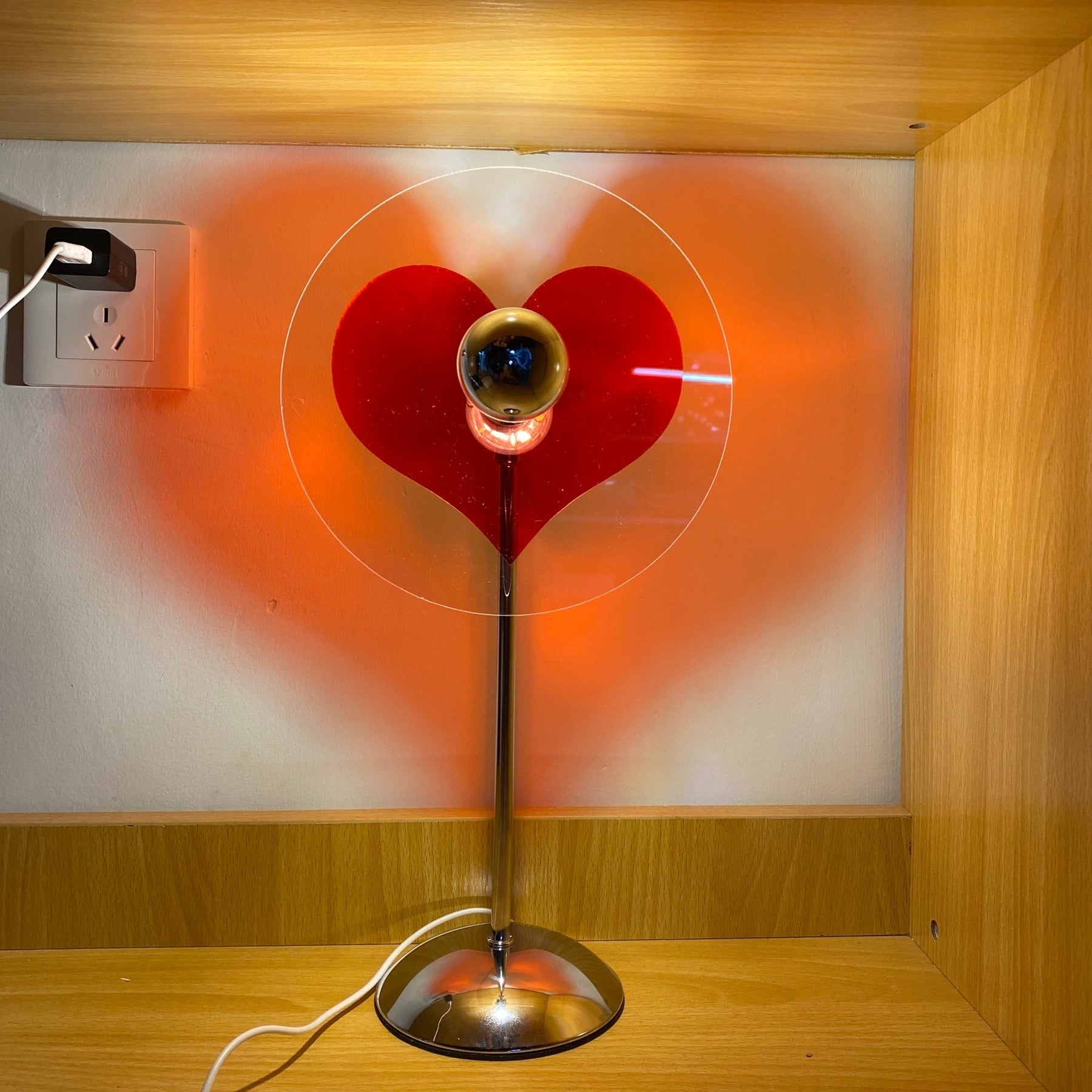 Lampe de Table LED Rechargeable - Éclairage Élégant et Romantique