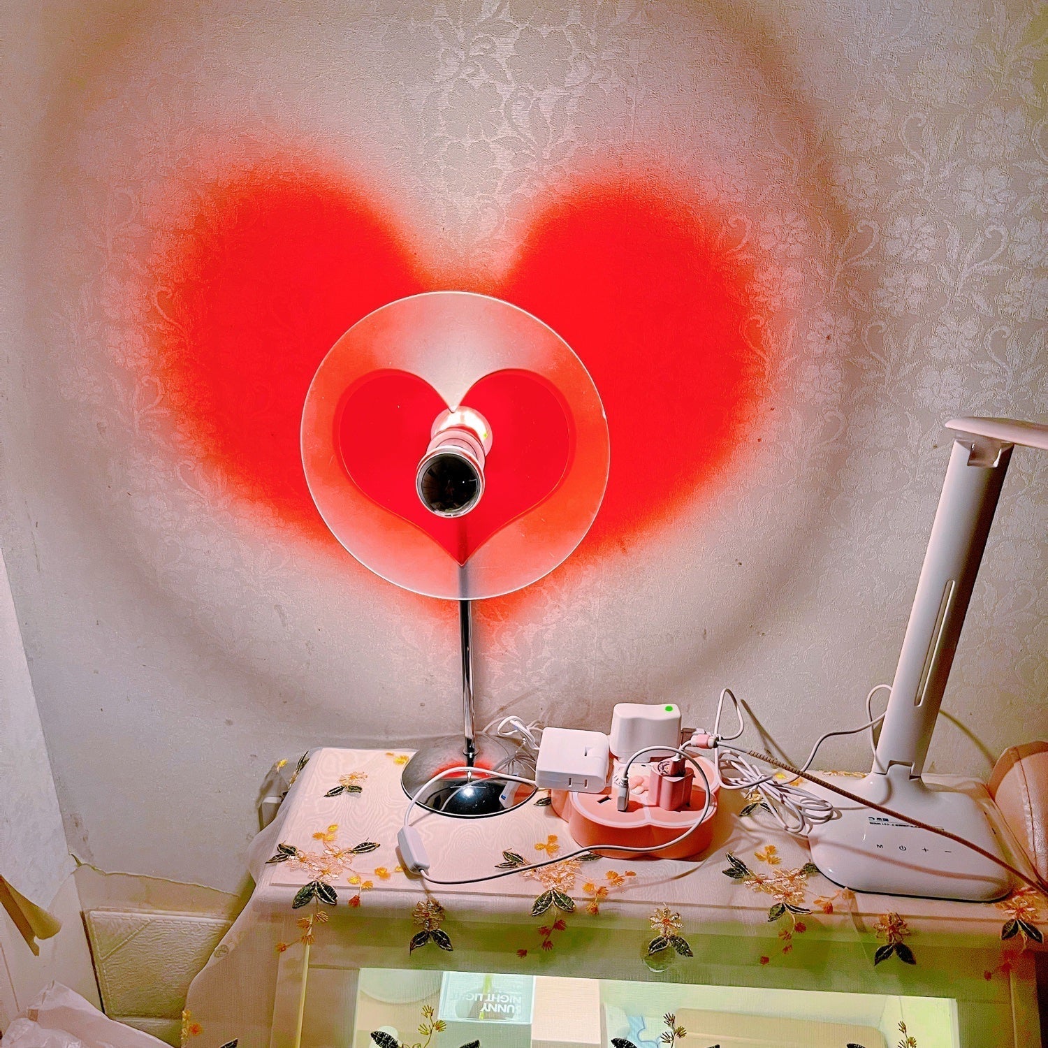 Lampe de Table LED Rechargeable - Éclairage Élégant et Romantique