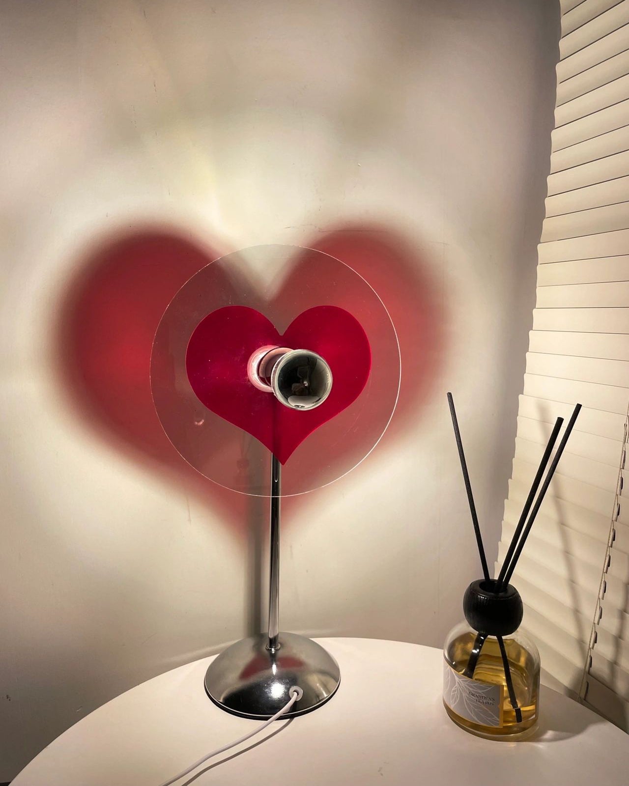 Lampe de Table LED Rechargeable - Éclairage Élégant et Romantique