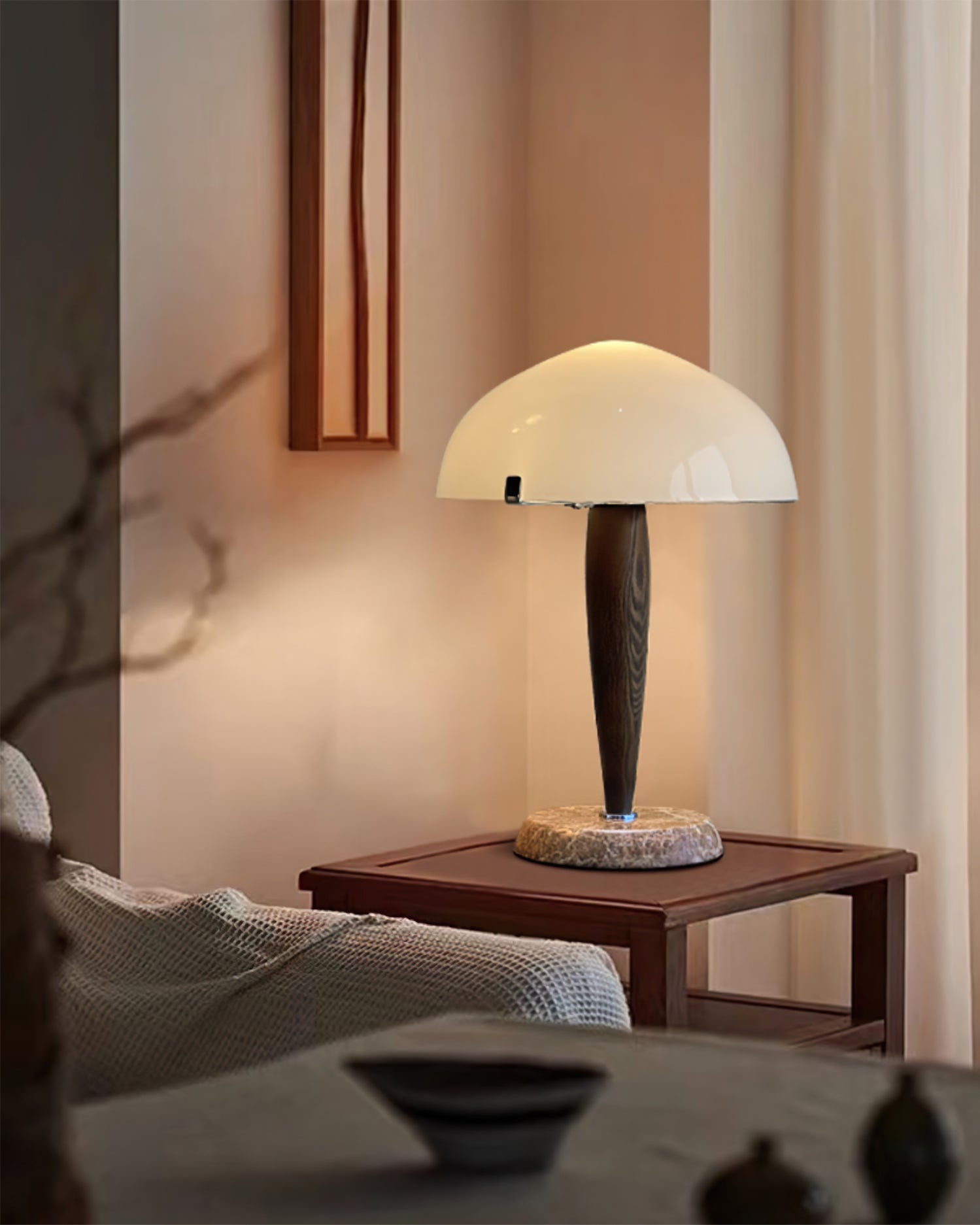 Lampe de Table en Marbre et Verre - Élégance et Fonctionnalité pour Intérieur