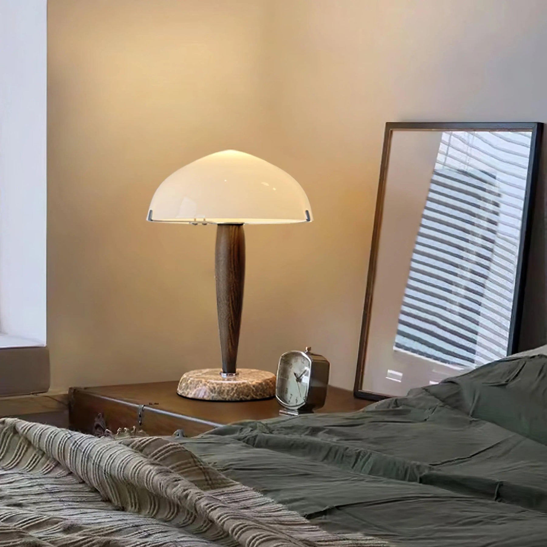 Lampe de Table Élégante et Moderne - Design Artistique et Raffiné