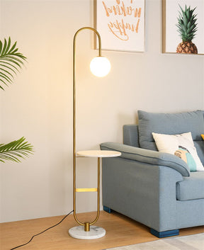 Lampadaire Scandinave avec Table Intégrée - Éclairage Économe et Design Élégant