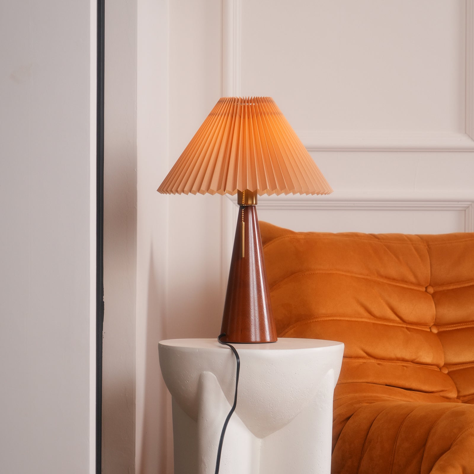 Lampe de Table en Bois et Métal - Élégance Intemporelle pour Votre Intérieur
