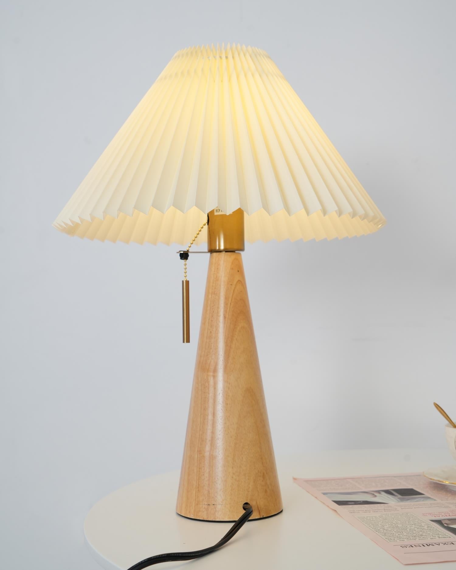 Lampe de Table en Bois et Métal - Élégance Intemporelle pour Votre Intérieur