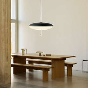 Lampe Suspendue Bauhaus Danoise - Élégance Moderne et Atmosphère Chaleureuse