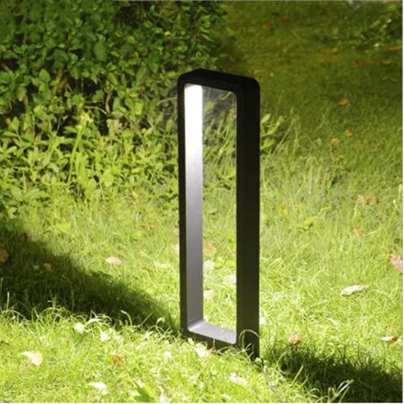 Lampadaire Aluminium Contemporain - Éclairage Élégant et Durable