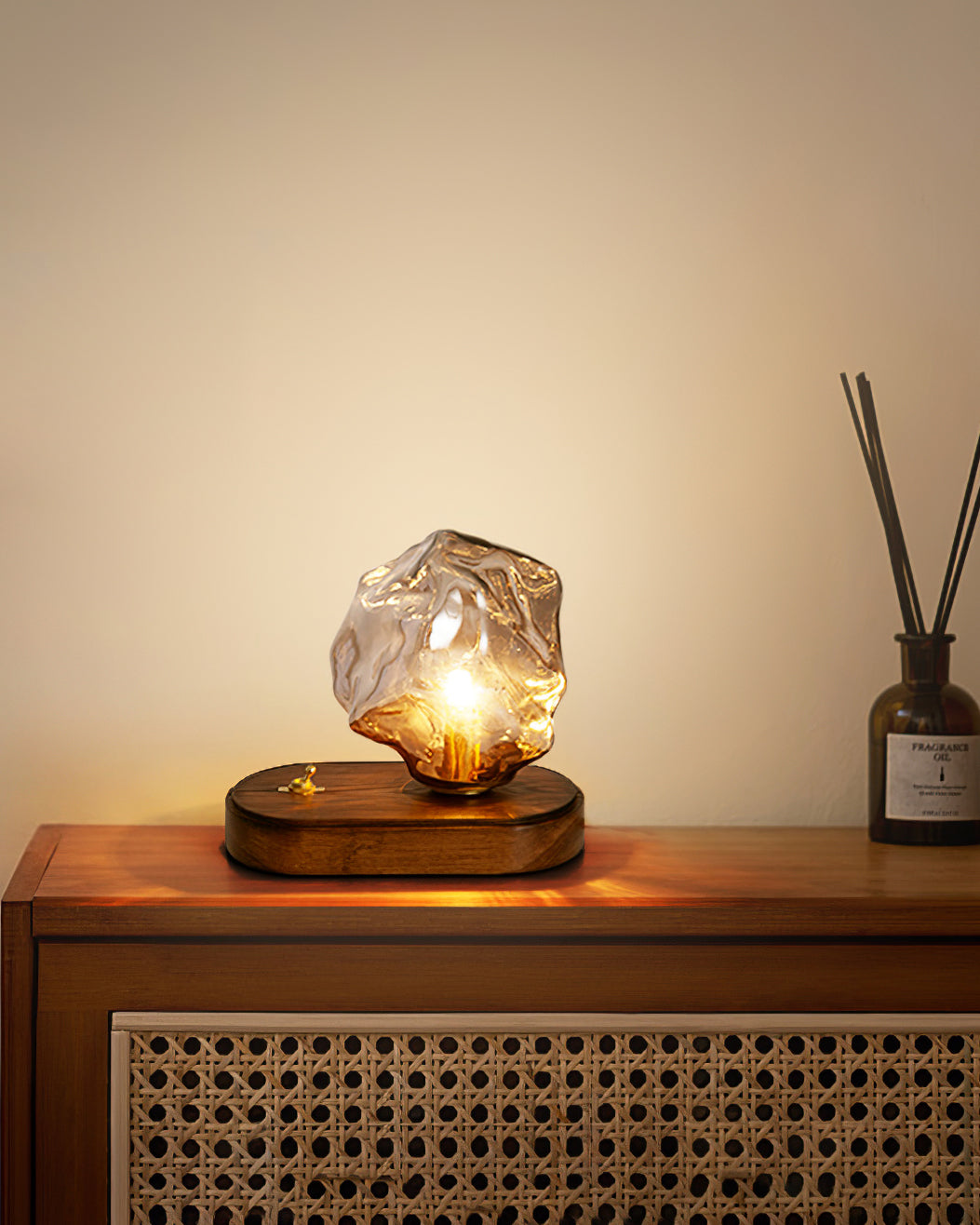 Lampe de Table en Verre Ambre - Design Vintage et Éclairage Chaleureux
