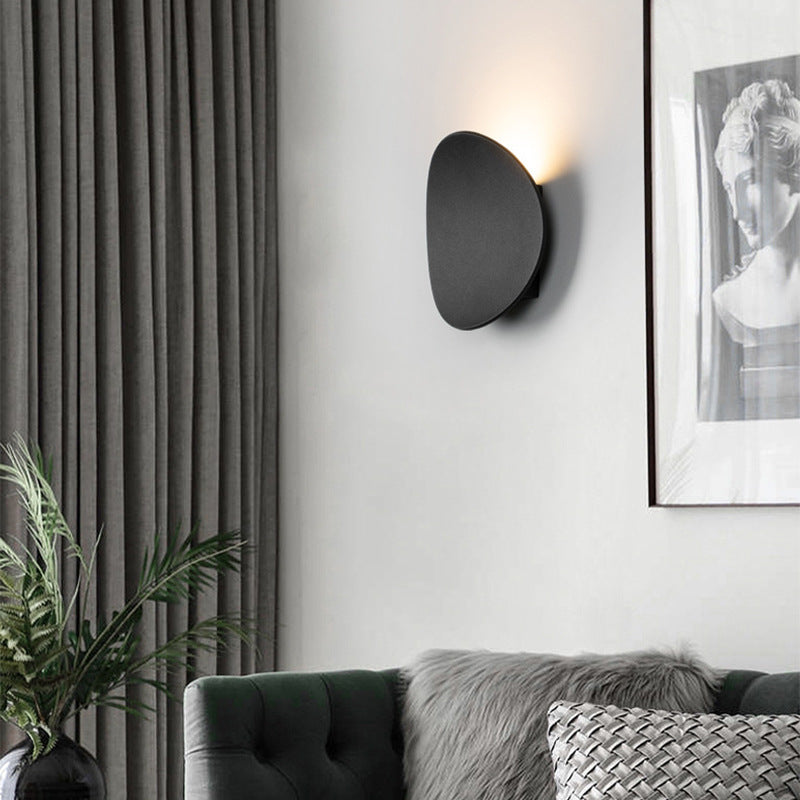 Applique Murale Métallique Minimaliste - Élégance Moderne en Aluminium