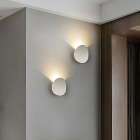 Applique Murale Métallique Minimaliste - Élégance Moderne en Aluminium