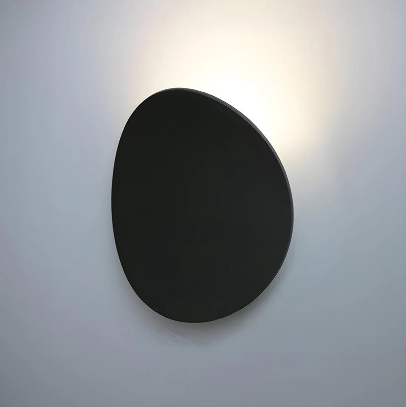 Applique Murale Métallique Minimaliste - Élégance Moderne en Aluminium