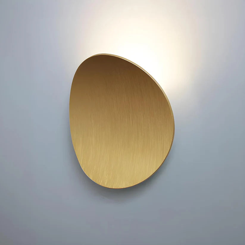 Applique Murale Métallique Minimaliste - Élégance Moderne en Aluminium