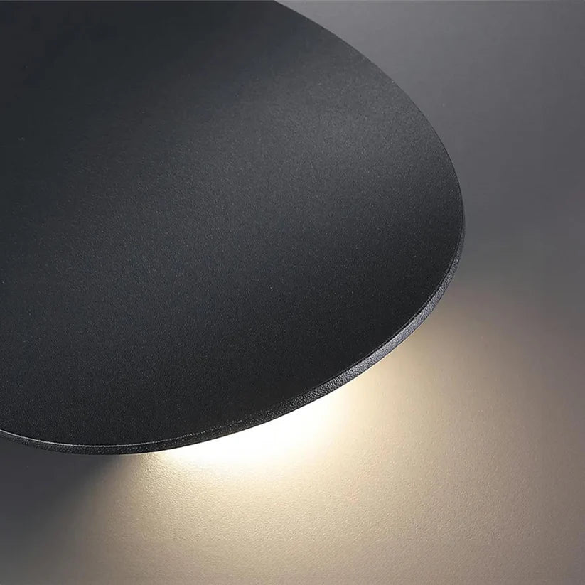 Applique Murale Métallique Minimaliste - Élégance Moderne en Aluminium
