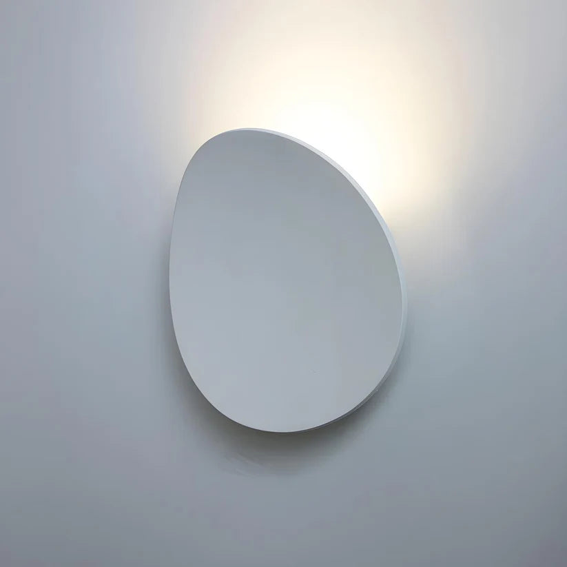 Applique Murale Métallique Minimaliste - Élégance Moderne en Aluminium