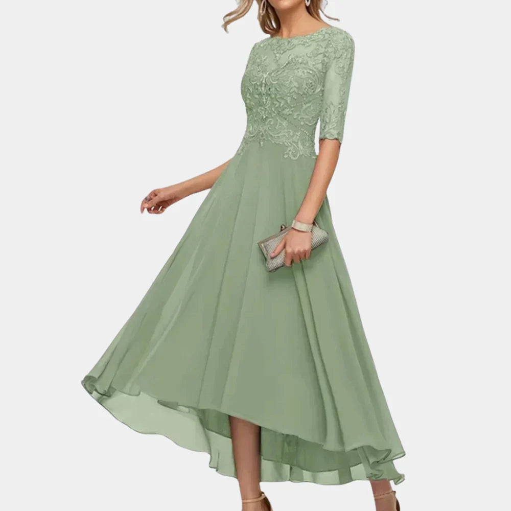 Robe Maxi Élégante en Chiffon - Silhouette A-Ligne et Détails Raffinés