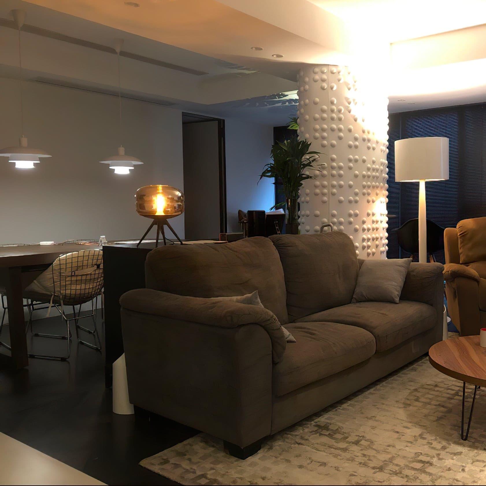 Lampe de Table LED en Verre - Éclairage Chaleureux et Design Élégant