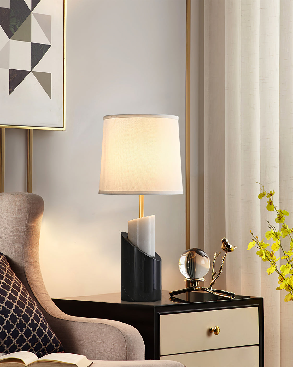 Lampe de Table en Marbre et Laiton - Élégance Classique pour Votre Intérieur