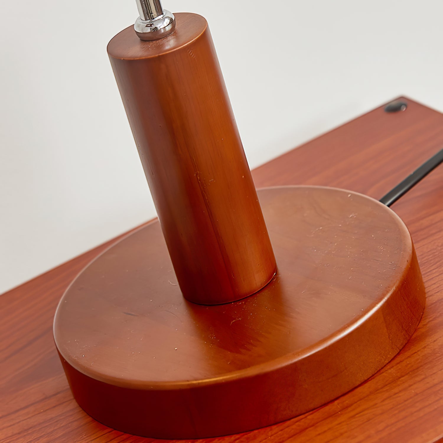 Lampe de Bureau Élégante en Bois - Design Moderne et Tête Rotative