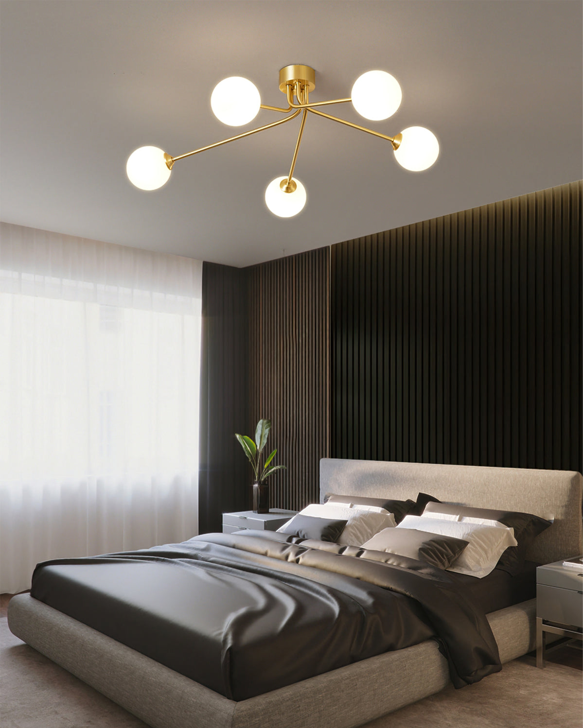 Lampe de Plafond Atmosphérique en Laiton - Design Minimaliste et Éclairage Raffiné
