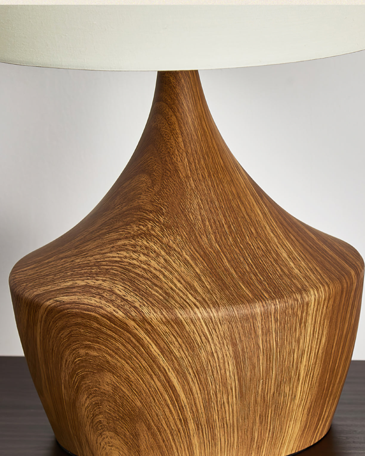 Lampe de Table Moderne en Tissu - Design Élégant et Lumière Chaleureuse
