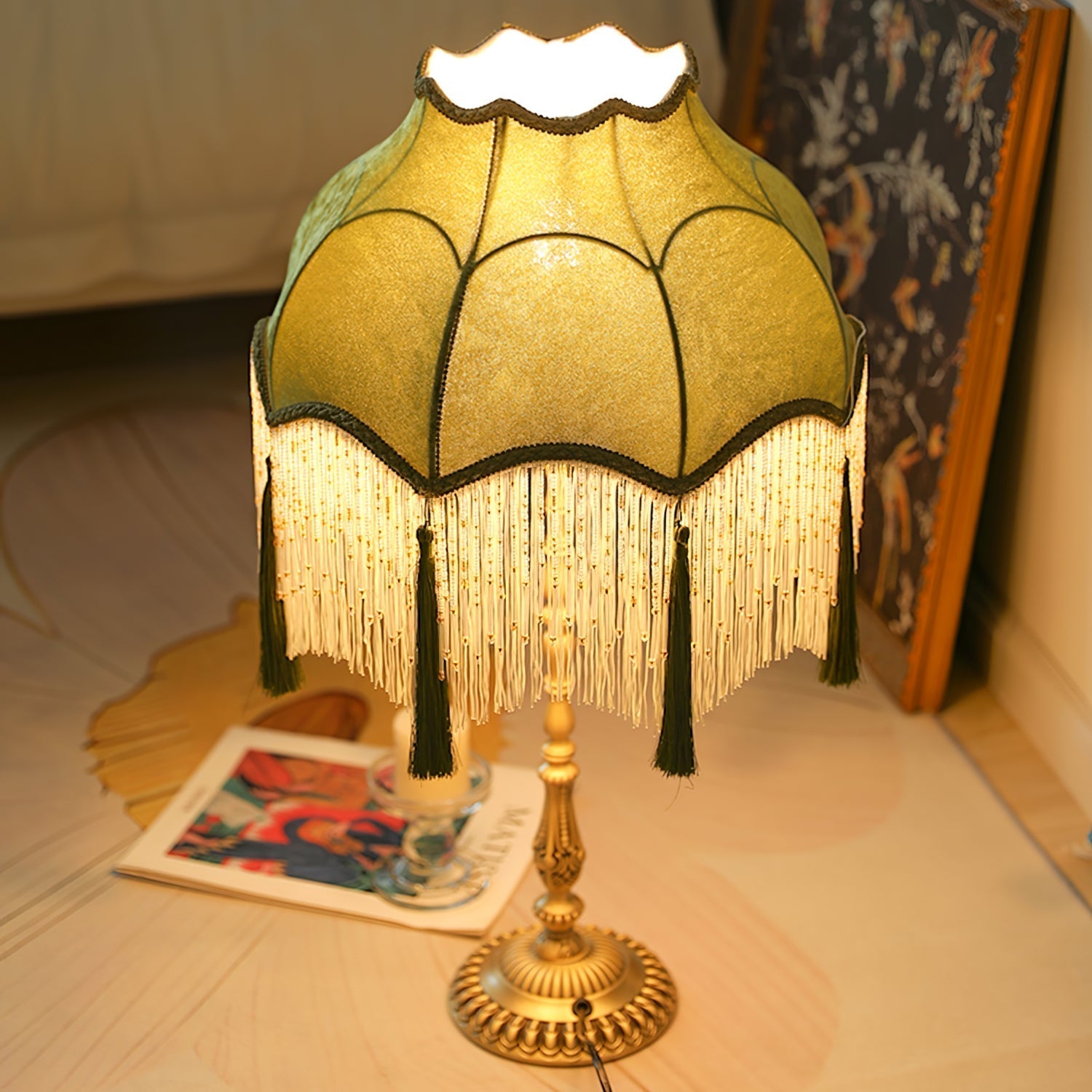 Lampe de Bureau Vintage en Laiton - Éclairage Ambiant Chaleureux et Élégant