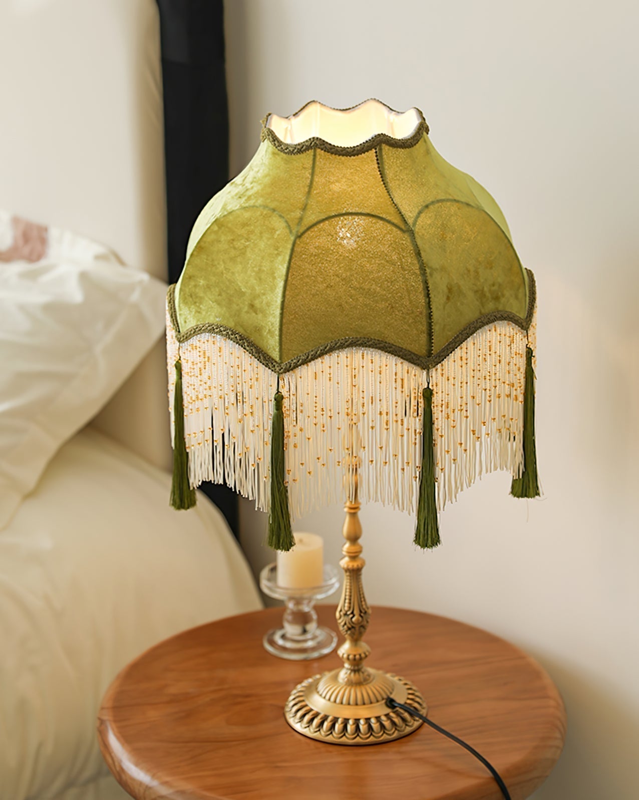 Lampe de Bureau Vintage en Laiton - Éclairage Ambiant Chaleureux et Élégant