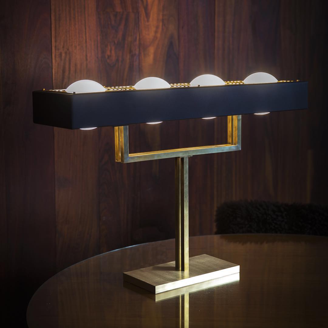 Lampe de Table Design Organique - Lumière Douce et Confortable