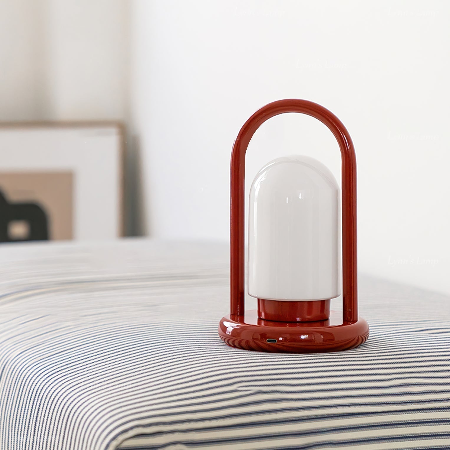 Lampe de Bureau Portable LED - Design Minimaliste et Éclairage Économe