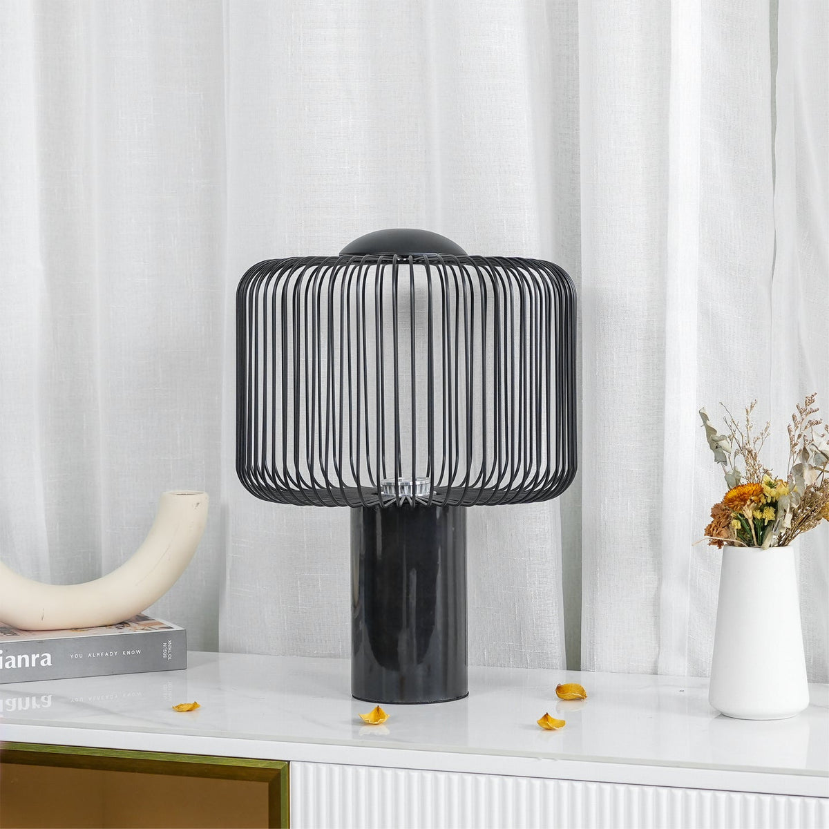 Lampe de Table Élégante - Base en Marbre et Éclairage Subtil