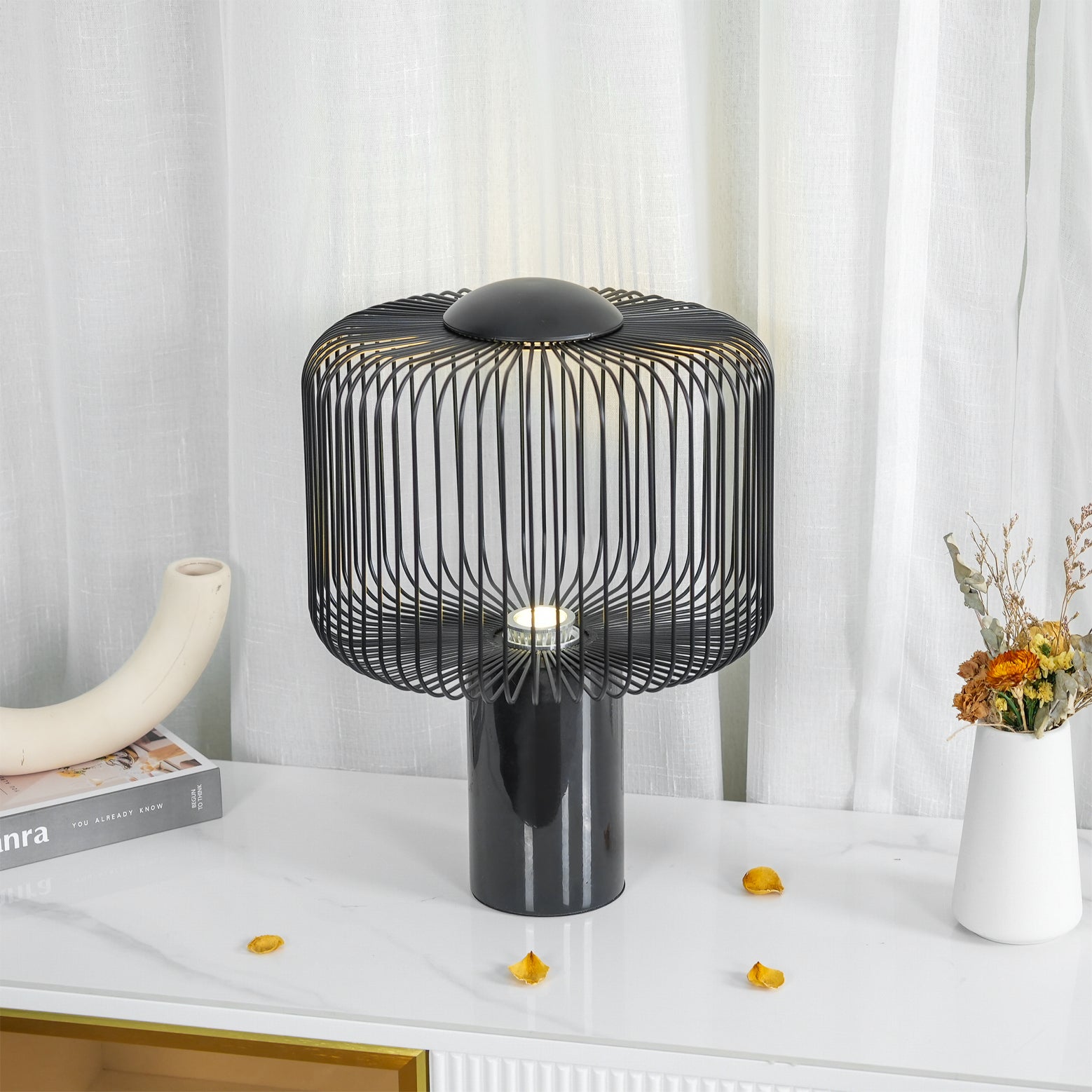 Lampe de Table Élégante - Base en Marbre et Éclairage Subtil