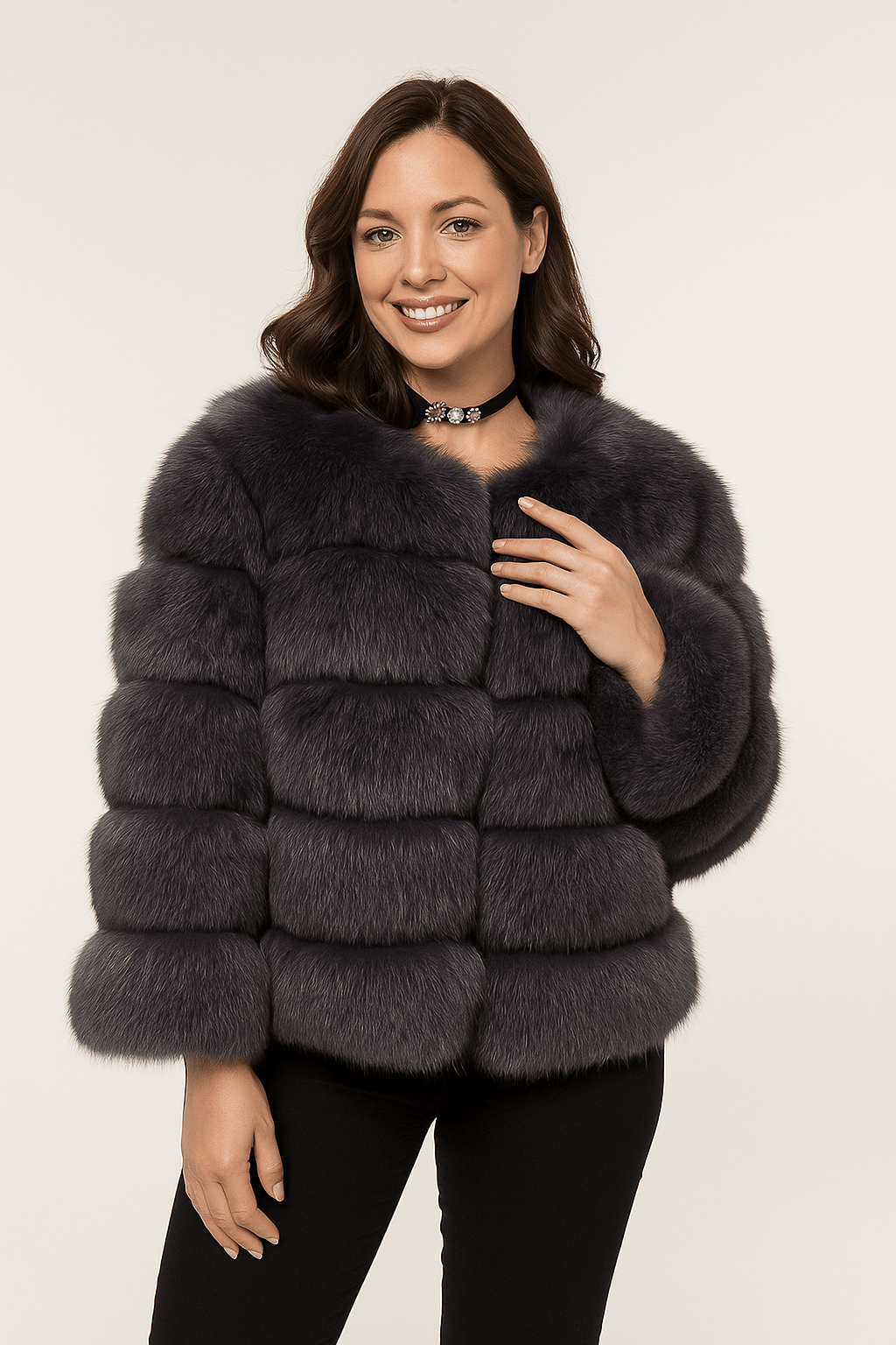 Veste en Fausse Fourrure Courte - Douceur et Glamour pour Hiver