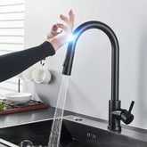Robinet de Cuisine Tactile Rétractable - Finition en Nickel Brossé Élégante