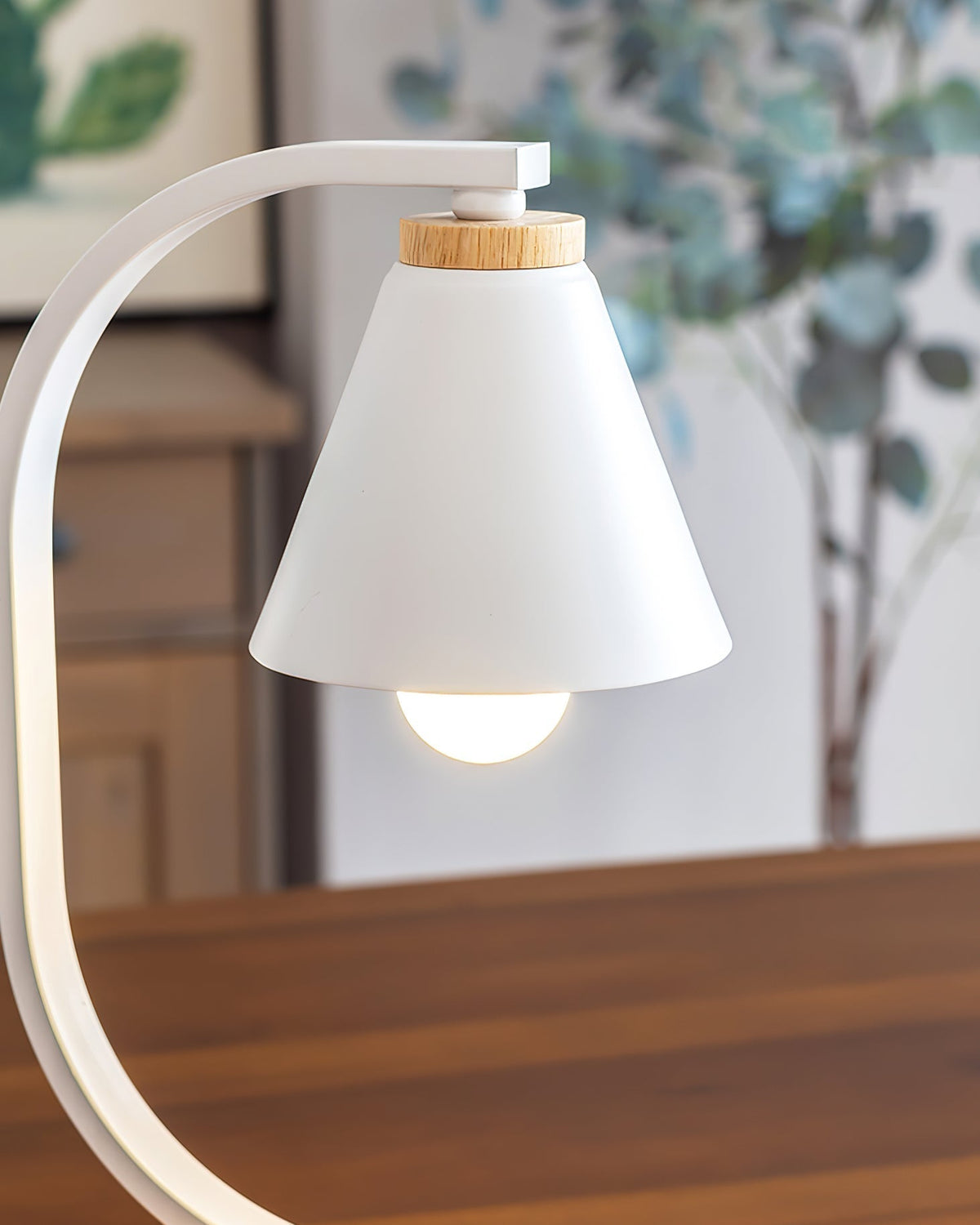 Lampe de Bureau Moderne - Design Élégant avec Figurine d'Oiseau