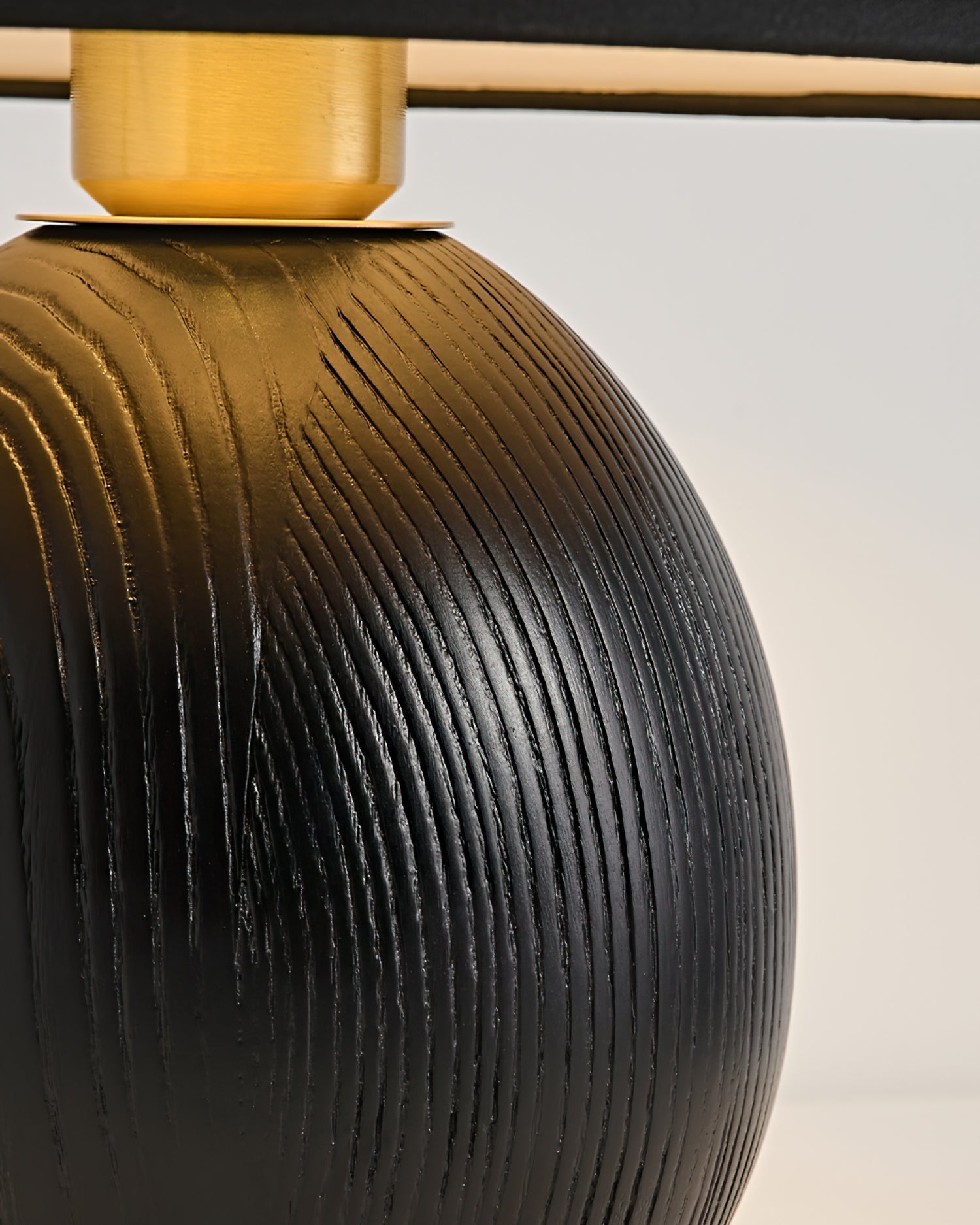 Lampe de Table en Bois - Élégance Naturelle et Ambiance Chaleureuse