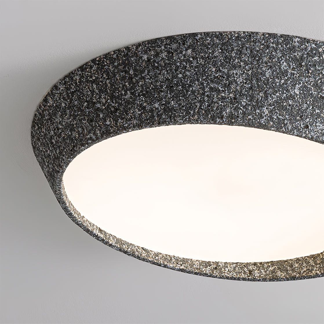 Plafonnier Design Minimaliste LED - Éclairage Doux et Économe en Énergie