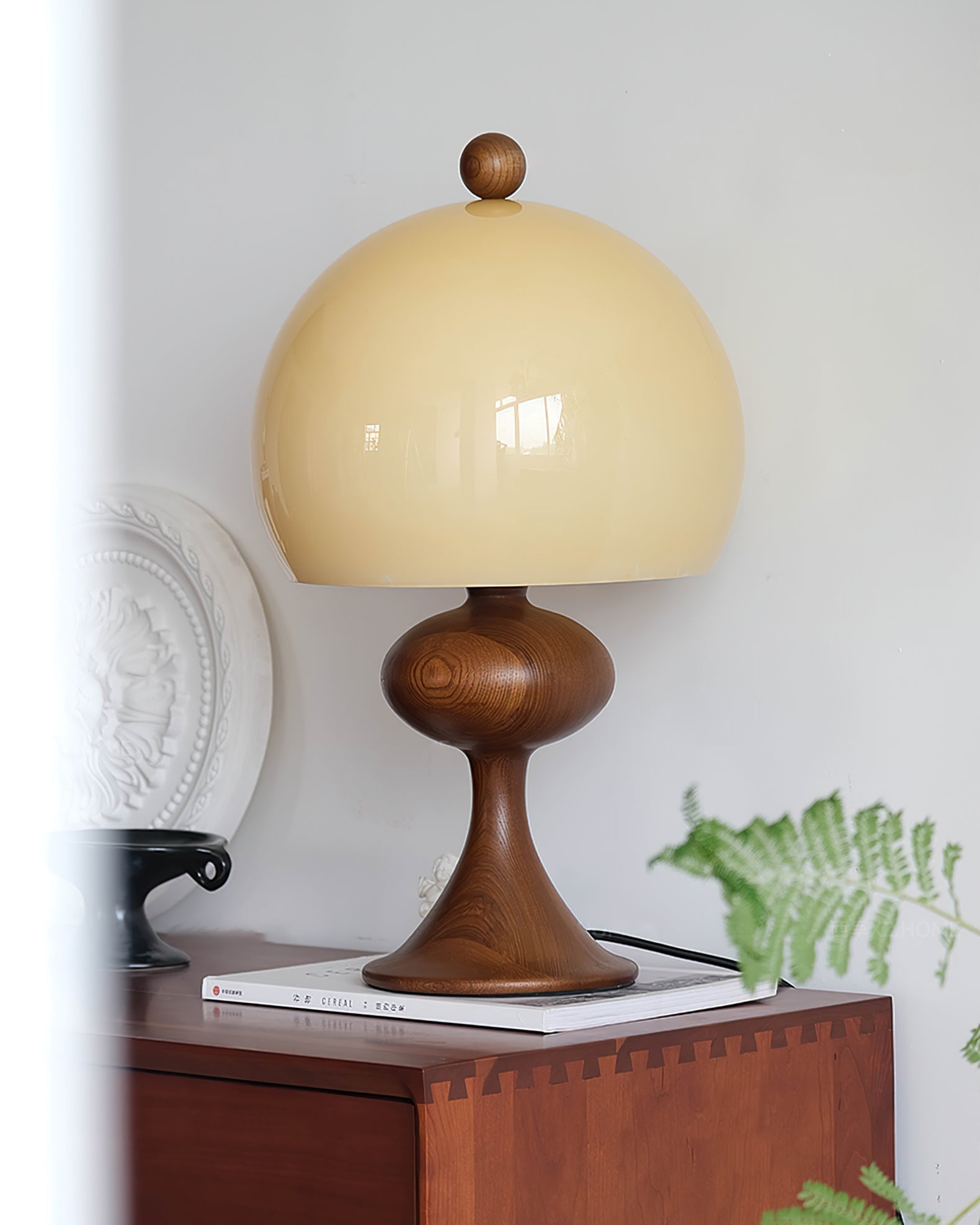 Lampe de Table en Verre et Bois - Éclairage Ambiant au Design Minimaliste