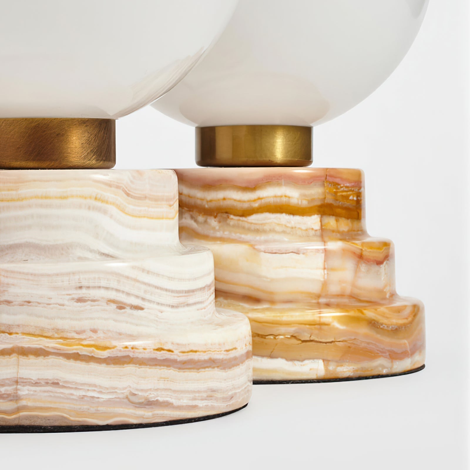 Lampe de Table en Marbre et Verre - Design Élégant et Intemporel