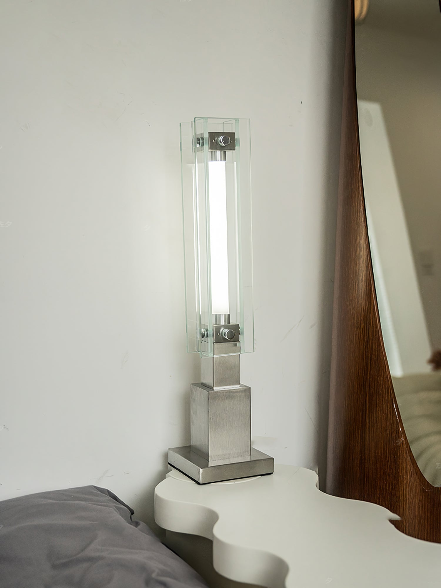 Lampe de Table Bauhaus Élégante - Design Raffiné et Lumière Douce