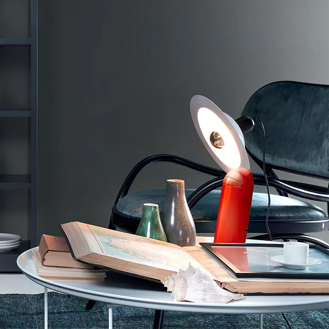 Lampe de Table Moderne Ajustable - Design Polyvalent et Éclairage Flexible