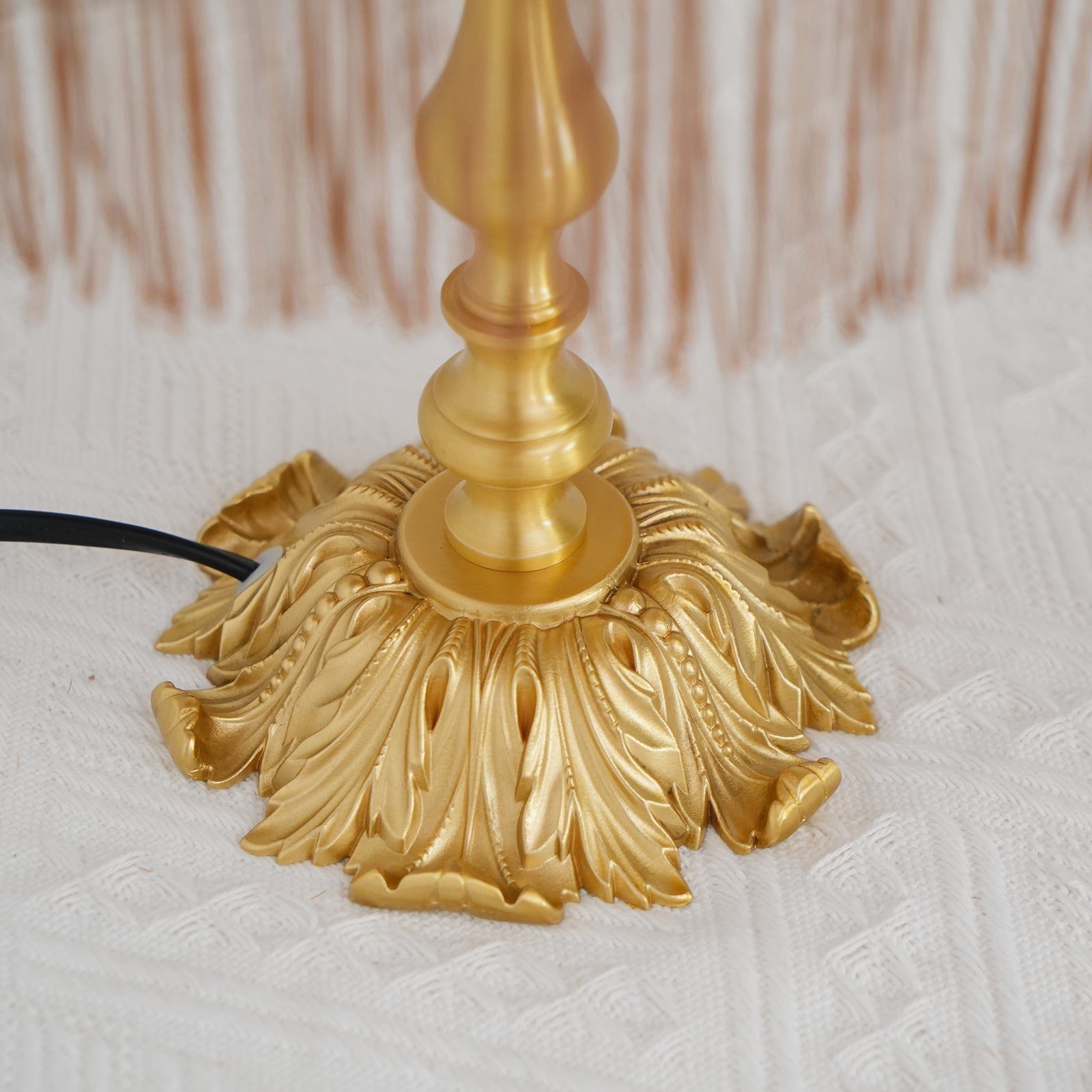 Lampe en Laiton Moderne avec Franges - Éclairage Chaleureux et Élégant