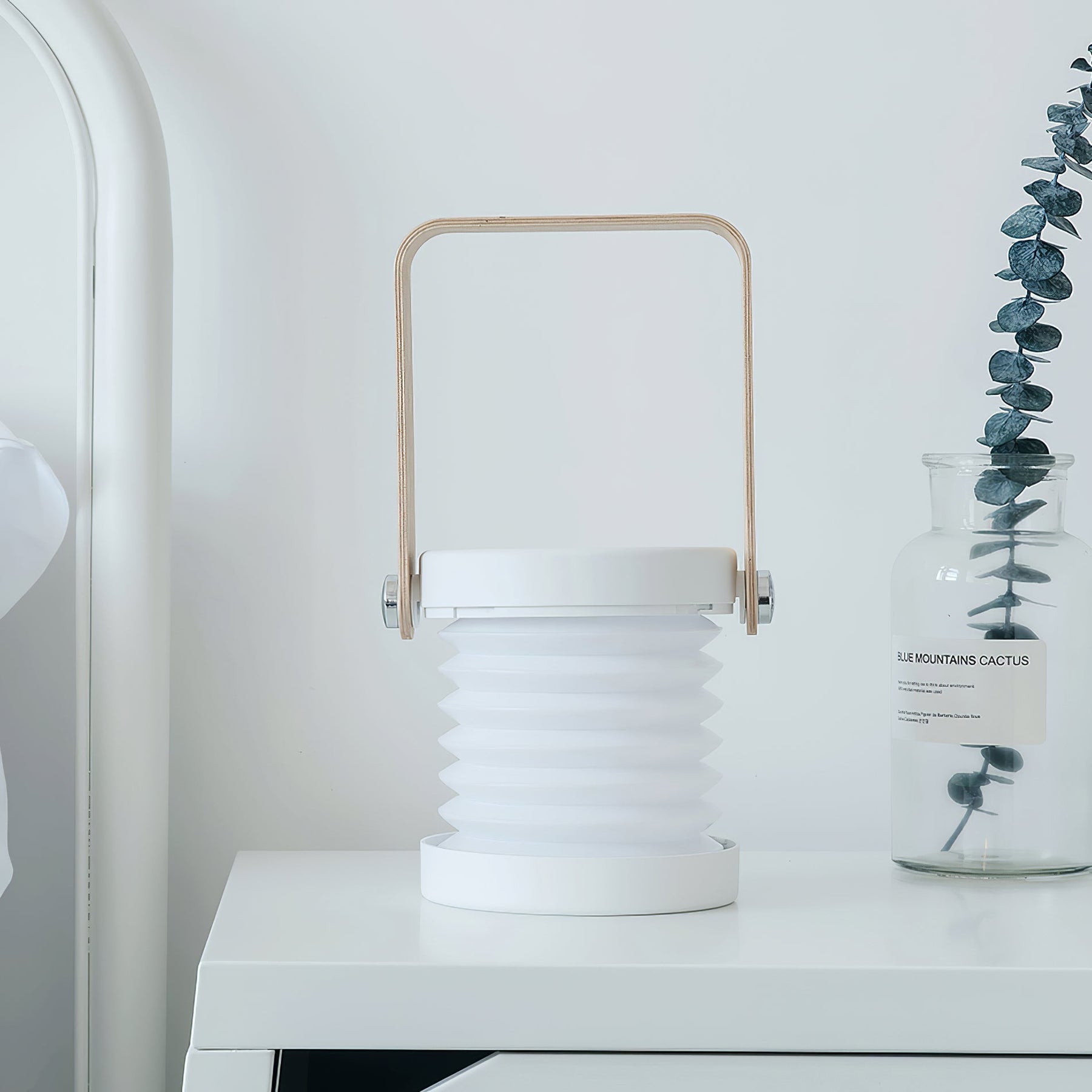Lampe de Table Portable Élégante - Éclat Chaleureux et Design Unique