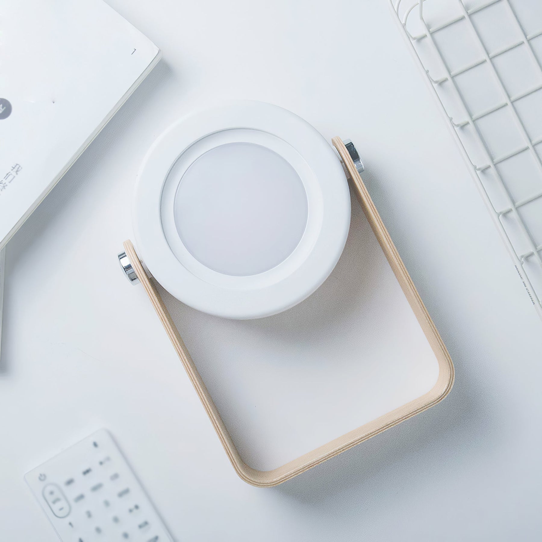 Lampe de Table Portable Élégante - Éclat Chaleureux et Design Unique