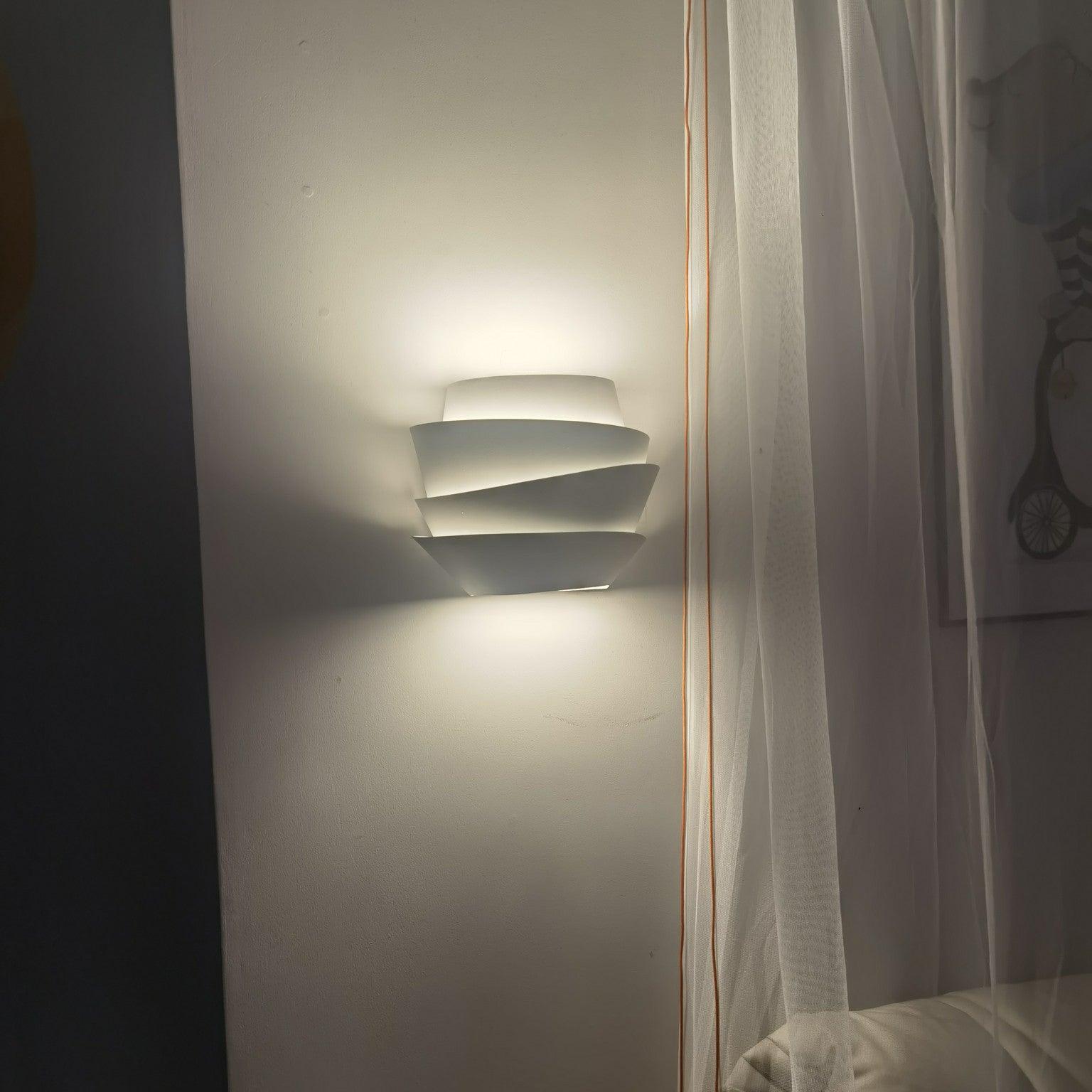 Applique Murale Design Français - Éclairage LED Élégant et Durable