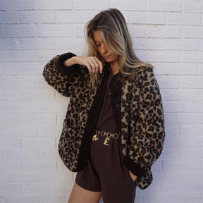 Veste en Laine Imprimé Léopard - Style Tendance et Confort Optimal