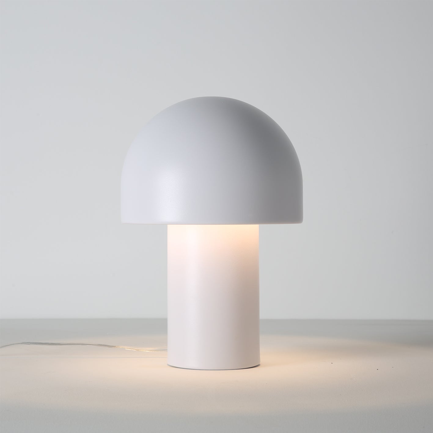 Lampe de Table Élégante LED - Design Minimaliste et Chaleureux