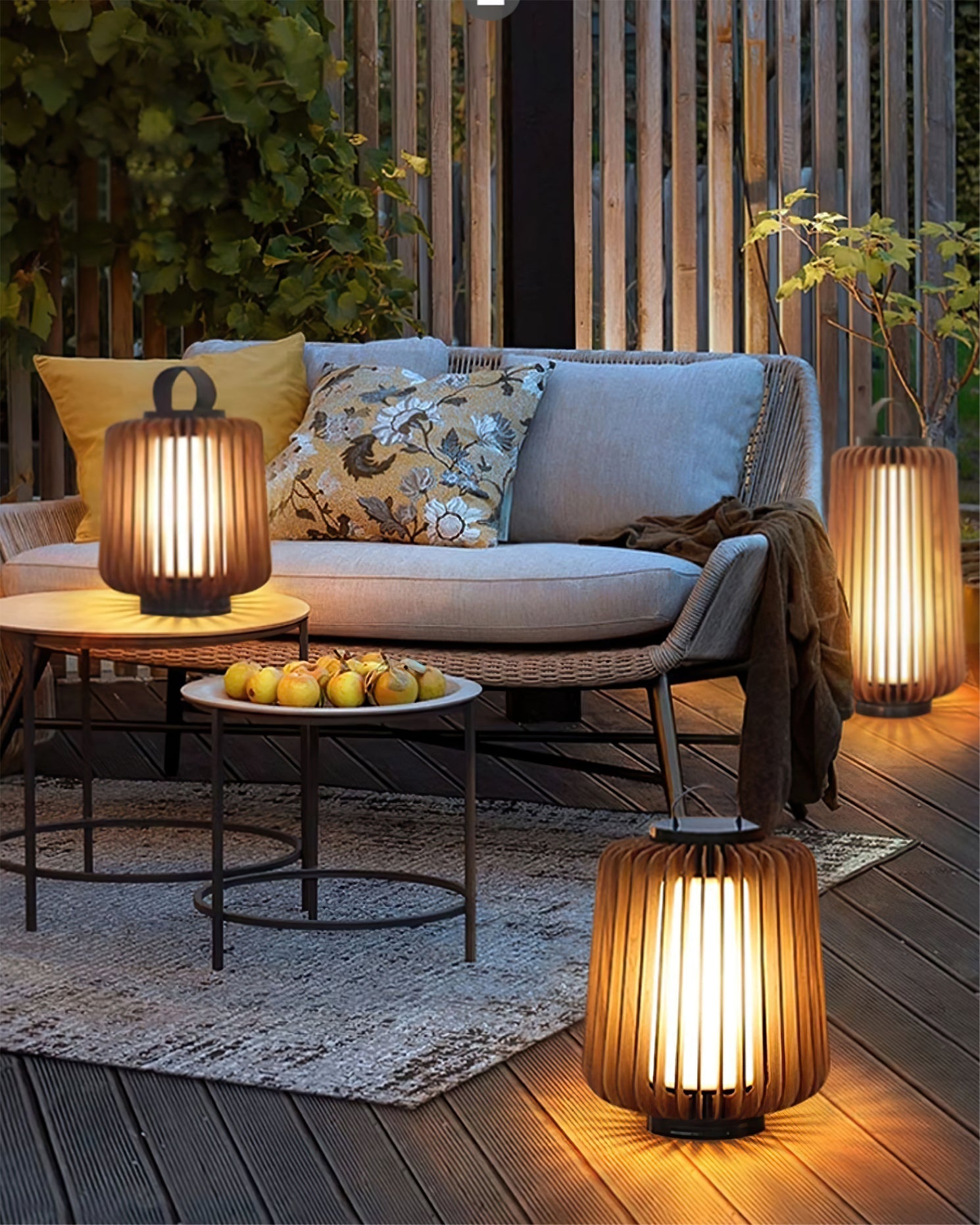 Lampe d'Éclairage Extérieur en Bois - Design Résistant aux Intempéries et Rechargeable